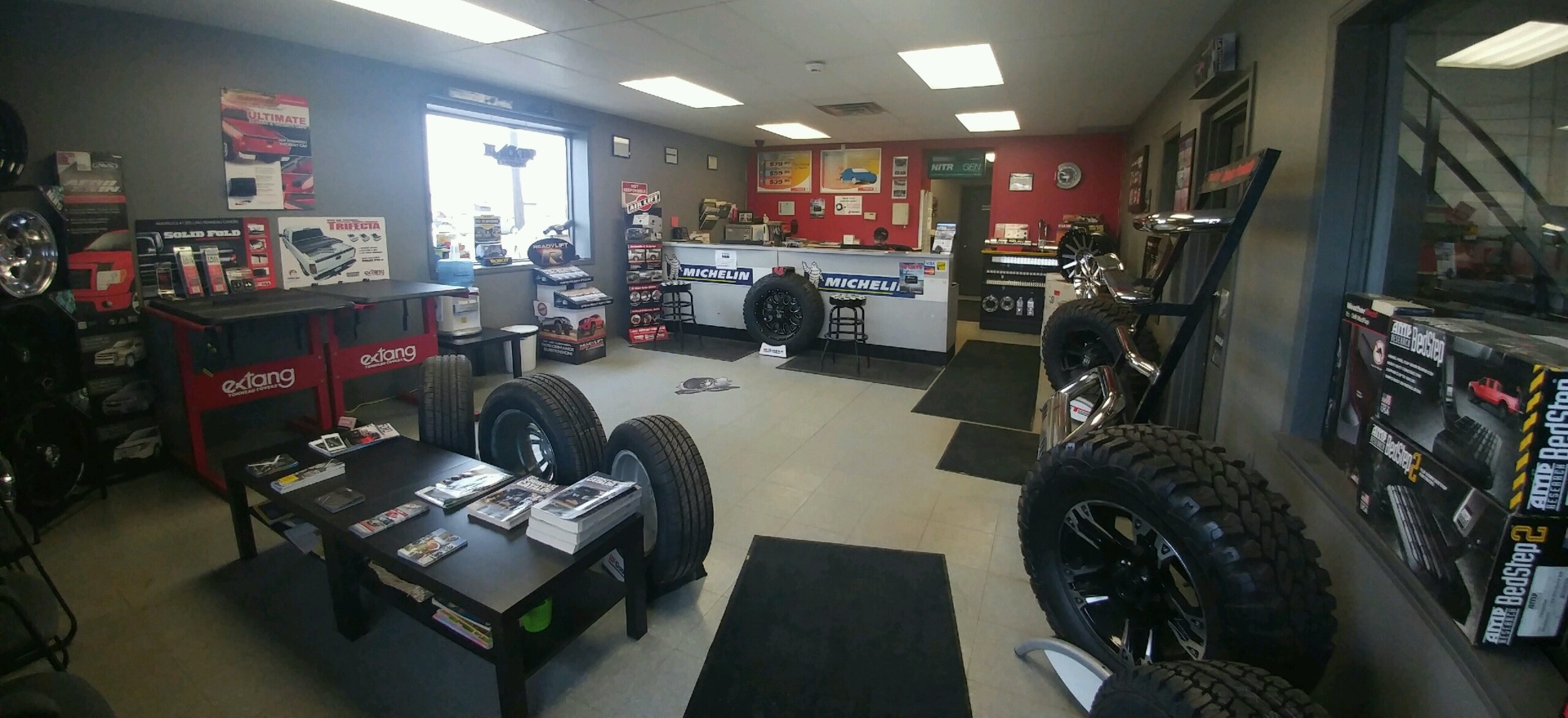 Tires and Wheels Mechanic and Auto Parts St. Thomas, Ontario Tirecraft